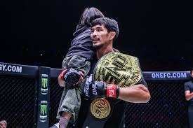 详解棒球规则中的“弃权判定”对主场球票退款及合同的连锁反应